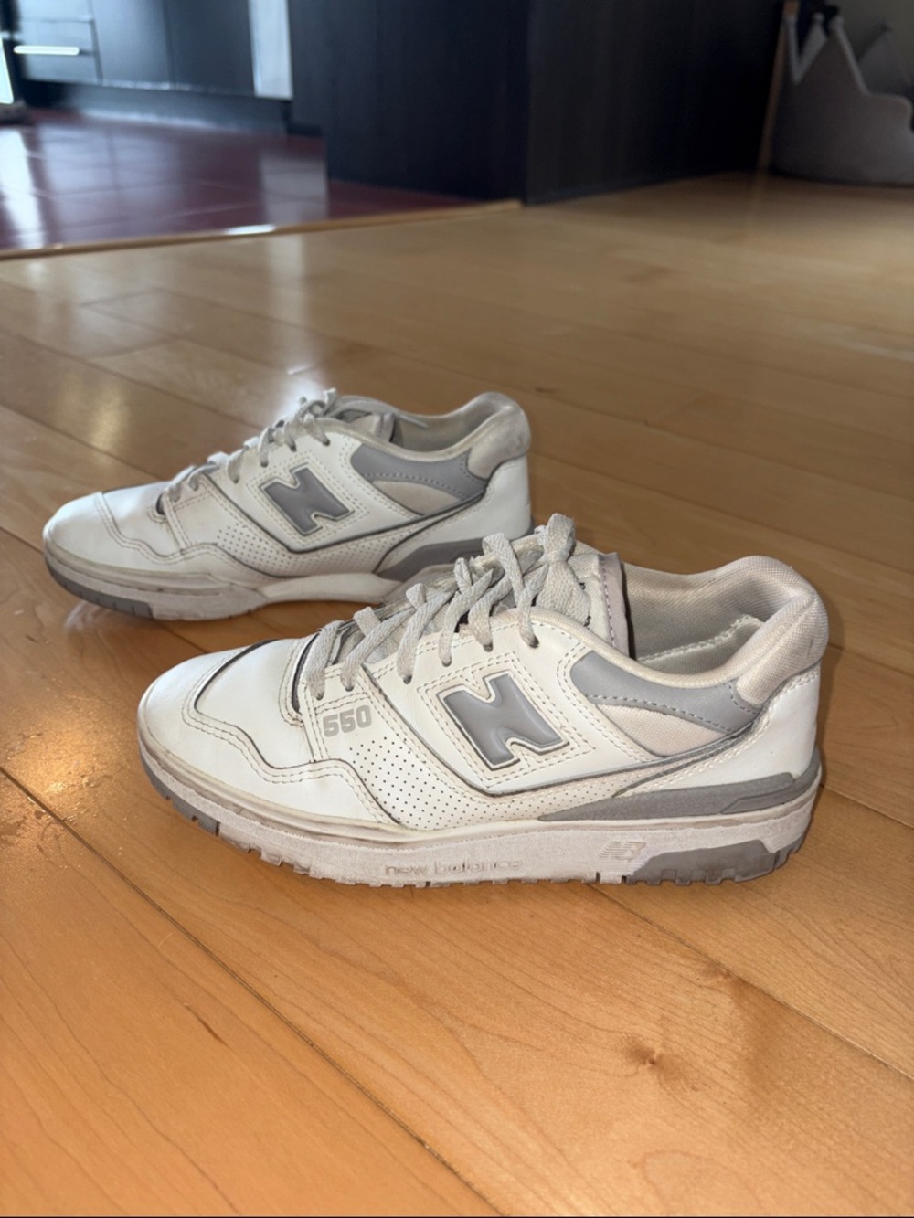 New Balance 550 White and Light Gray Low-Top Sneakers - Picture 4 of 8